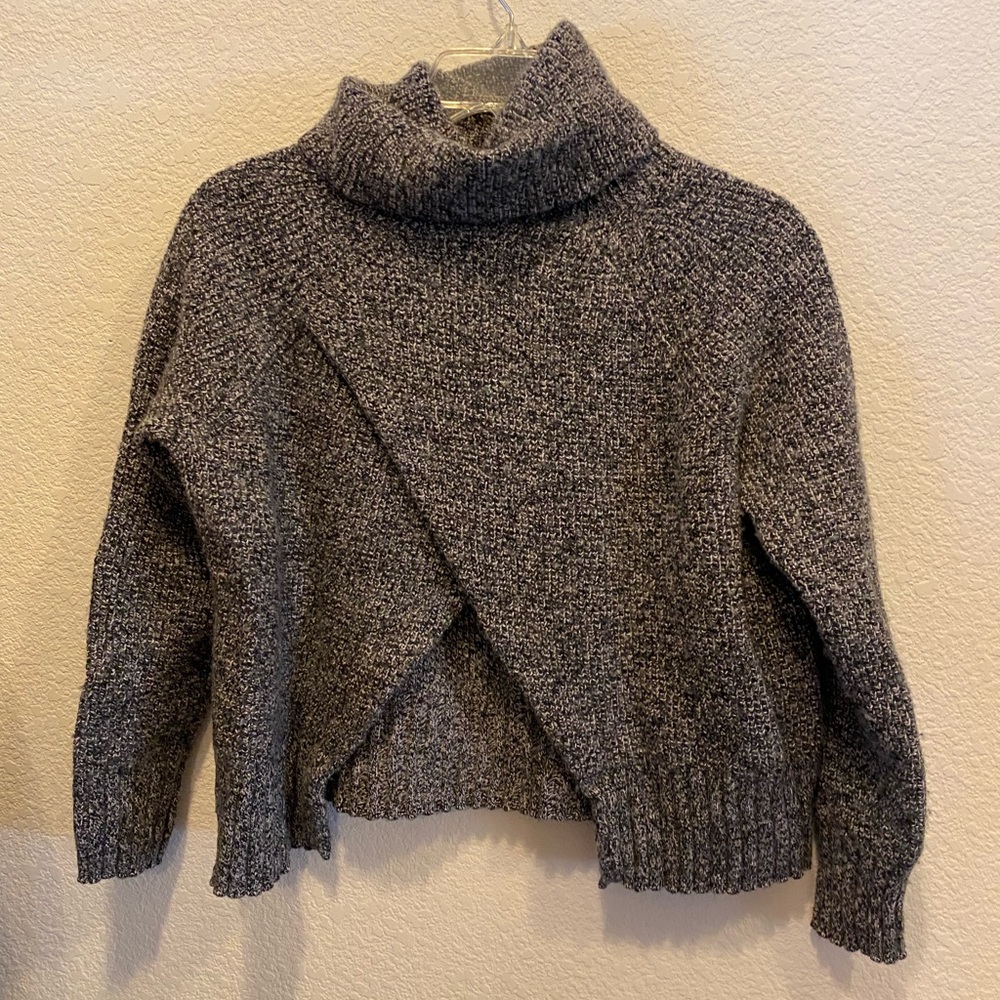 turtle neck - Picture 2 of 4